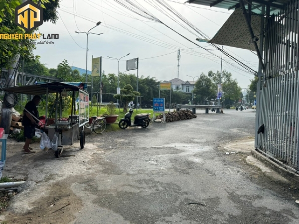 Nhà ngay trung tâm LX giá cực thơm: Chỉ 1,7 tỷ  [B.ĐCRTB.2]