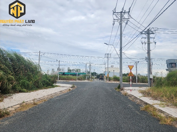 Bán Nền Đẹp Hiếm - Kế Góc Lý Thái Tổ nối dài [B.ĐS9TĐH2.1]