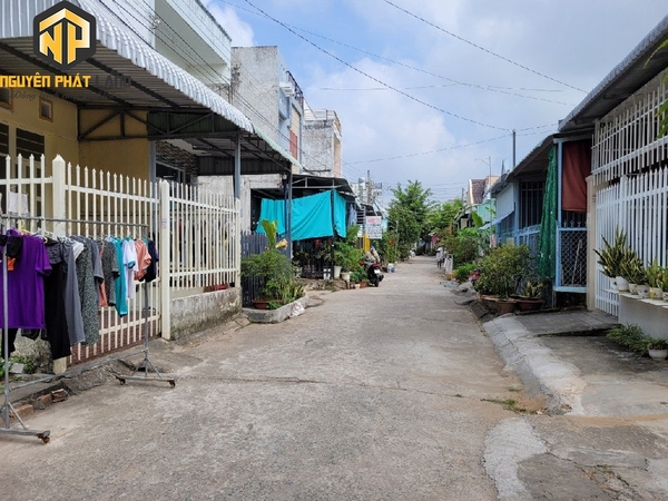 Bán Nhà Cấp 4 Giá Rẻ, Đường Khu Tỉnh đội cũ, Bình Đức [B.ĐACLBĐ.1]