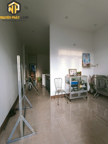 Bán nhà đường Cù Chính Lan, gần công viên Nguyễn Tất Thành [B.CCL.1]