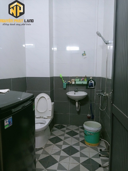 Bán nhà đường Cù Chính Lan, gần công viên Nguyễn Tất Thành [B.CCL.1]