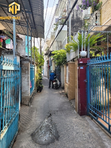 Bán nhà 1 trệt 1 lầu kiên cố, hẻm Huỳnh Thanh, P.Mỹ Bình [B.HHT.1]