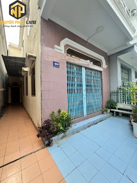 Bán nhà 1 trệt 1 lầu kiên cố, hẻm Huỳnh Thanh, P.Mỹ Bình [B.HHT.1]