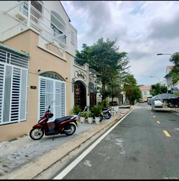 🏠 Bán Nhà 1 Trệt 2 Lầu Đường Số 7 KĐT Tây Sông Hậu, Mỹ Phước