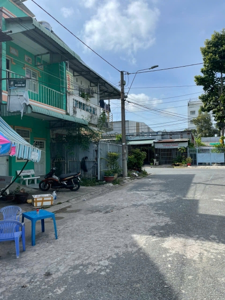 🏠 Bán Nhà Trọ Mặt Tiền Hoàng Lê Kha - Đối Diện Quy Hoạch Chợ!