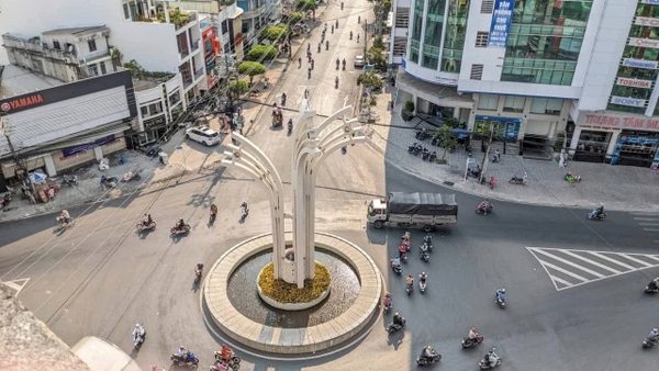 🏠 CHO THUÊ TOÀ NHÀ 1 HẦM 6 TẦNG MẶT TIỀN TRẦN HƯNG ĐẠO - TRUNG TÂM LONG XUYÊN!