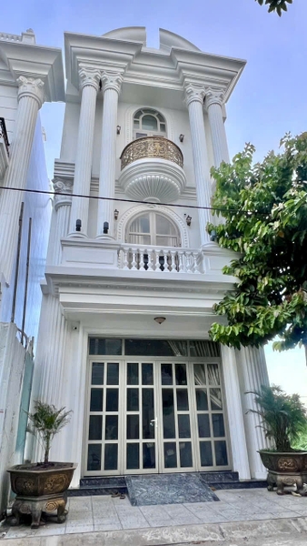 🏠 Bán Siêu Phẩm Biệt Thự 1 Trệt 2 Lầu Đường Số 18 KDC Bình Khánh 5