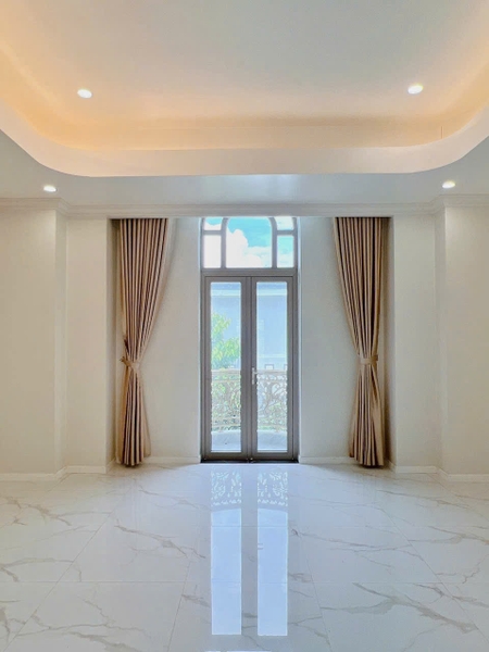 🏠 Bán Siêu Phẩm Biệt Thự 1 Trệt 2 Lầu Đường Số 18 KDC Bình Khánh 5