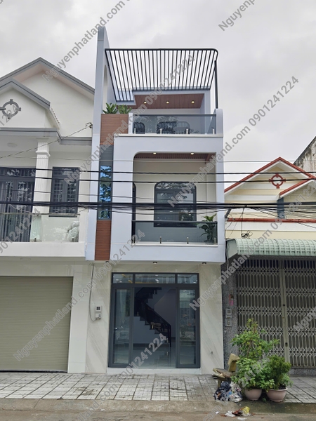 🏠 Bán Nhà 1 Trệt 2 Lầu 56m² Mặt Tiền Nguyễn Tất Thành - Đối Diện Công Viên