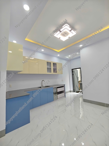 🏠 Bán Nhà 1 Trệt 2 Lầu 56m² Mặt Tiền Nguyễn Tất Thành - Đối Diện Công Viên