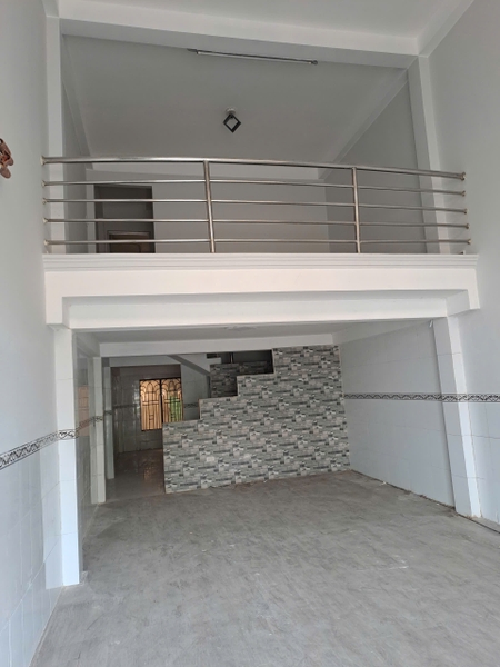 🏠 Bán Nhà 1 Trệt 2 Lầu Mặt Tiền Ung Văn Khiêm, Đông Xuyên - Có Sân Thượng!