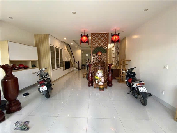 🏠 Bán Nhà 1 Trệt 2 Lầu Mặt Tiền Đường Số 5 KĐT Tây Sông Hậu!