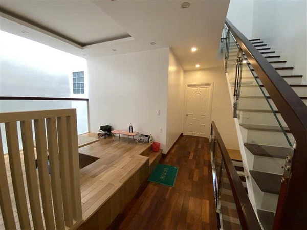 🏠 Bán Nhà 1 Trệt 2 Lầu Mặt Tiền Đường Số 5 KĐT Tây Sông Hậu!