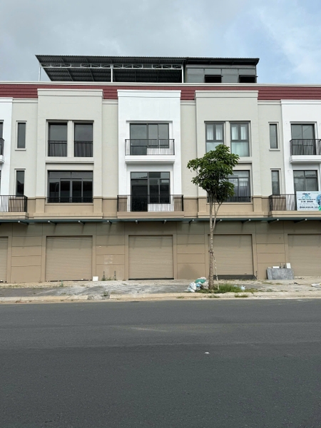 🏠 Bán Nhà 1 Trệt 2 Lầu Mặt Tiền Đường Số 10 KĐT Tây Sông Hậu GĐ2