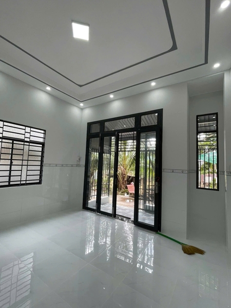 🏠 Bán Nhà Cấp 4 Mặt Tiền Đường Cặp Rạch Gòi Bé, Mỹ Thới!