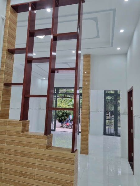 🏠 Bán Nhà Cấp 4 Mặt Tiền Đường Cặp Rạch Cái Sao, Mỹ Thới - Ngang 10m!