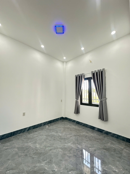 🏠 Bán Nhà Đẹp 1 Trệt 2 Lầu Đường Số 5 Tây Đại Học GĐ2, Mỹ Phước - 2 Hẻm Thông Hành!