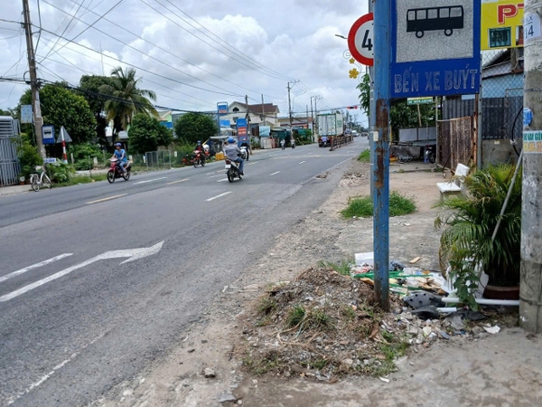 🏠 Bán Nhà Cấp 4 Mặt Tiền Trần Hưng Đạo (QL91), Bình Đức - Gần Đường Tránh!