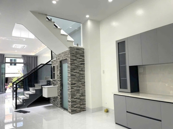 🏠 Bán Nhà 1 Trệt 1 Lầu Kiên Cố Mặt Tiền Nguyễn Đức Cảnh – KDC Xẻo Trôm