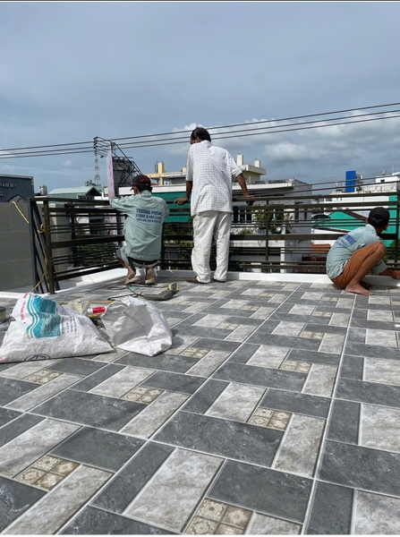 🏠 BÁN NHÀ 2 LẦU MẶT TIỀN TRẦN HƯNG ĐẠO, MỸ BÌNH – VỊ TRÍ KINH DOANH ĐẮC ĐỊA