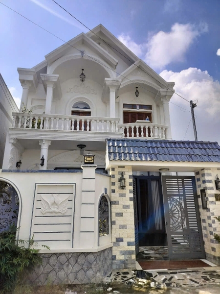 🏠 BÁN NHÀ 1 TRỆT 1 LẦU DIỆN TÍCH KHỦNG 203,8m² – NGANG 8,2M – GẦN QUỐC LỘ 80B