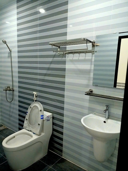 🏠 BÁN NHÀ GÓC 1 TRỆT 1 LẦU SẠCH ĐẸP – BÌNH ĐỨC