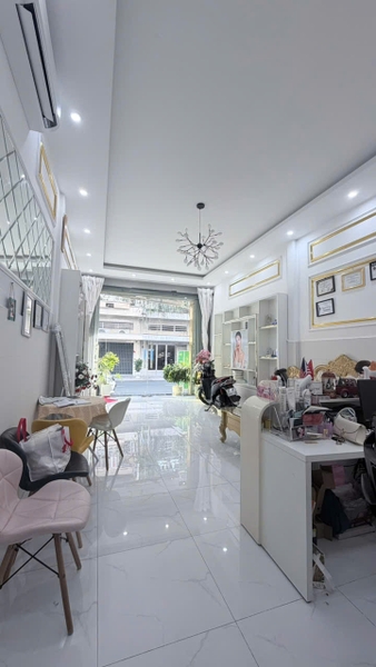 🏠 BÁN NHÀ 1 TRỆT 2 LẦU MẶT TIỀN CAO THẮNG, BÌNH KHÁNH – VỊ TRÍ TRUNG TÂM SẦU UẤT