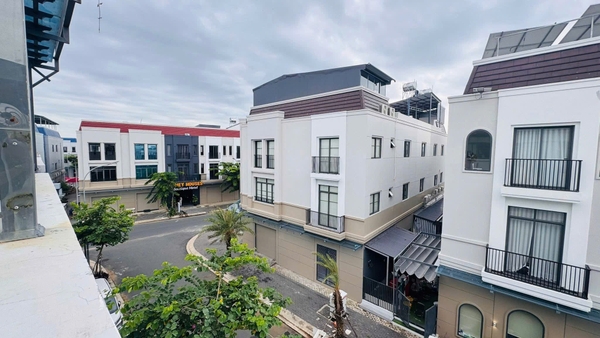 🏠 BÁN NHÀ 1 TRỆT 2 LẦU KĐT TÂY SÔNG HẬU GĐ2 – GIÁ HỢP ĐỒNG CỰC TỐT – ĐANG CÓ THU NHẬP SẴN