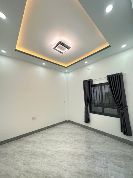 🏠 BÁN NHÀ 1 TRỆT 1 LẦU MỚI – MẶT TIỀN TRƯỜNG CHINH, KDC XẺO TRÔM