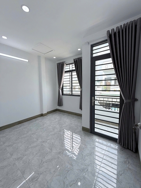 🏠 BÁN NHÀ 1 TRỆT 1 LẦU HIỆN ĐẠI – MẶT TIỀN NGUYỄN SIÊU, KDC TỔNG HỢI