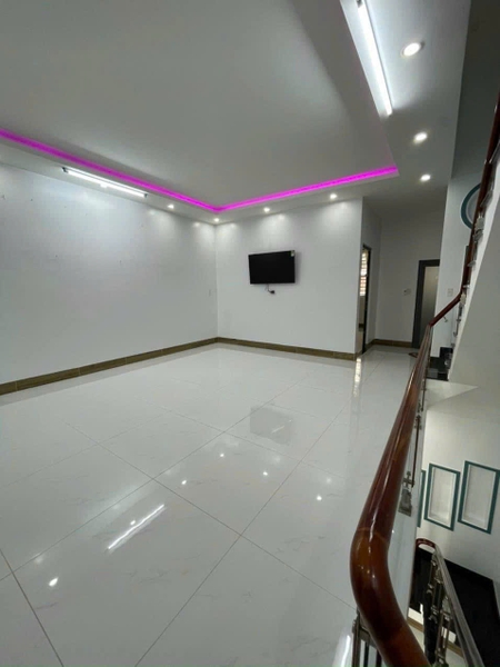 🏠 BÁN NHÀ 3 TẦNG HIỆN ĐẠI MẶT TIỀN ĐƯỜNG SỐ 4 – KĐT TÂY SÔNG HẬU (GD1)