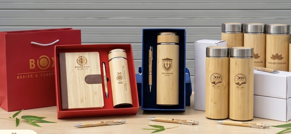 Bình giữ nhiệt tre khắc tên, khắc logo theo yêu cầu