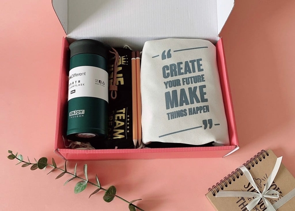 Quà tặng Doanh nghiệp là gì ? Vì sao lại quan trọng?