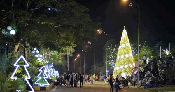 Các Địa Điểm Đón Giáng Sinh Ở Ninh Bình 2025