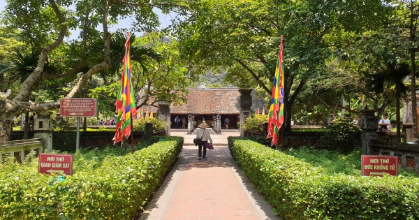 Đền Cố Đô Hoa Lư – Không Gian Lịch Sử Cố Đô Xưa