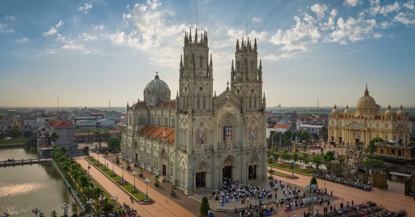 Đền Thánh Kiên Lao – Điểm Dừng Chân Tâm Linh Trong Hành Trình Cuối Năm