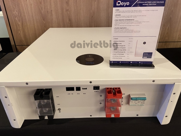 Pin Lithium Deye RW-F10.6 áp thấp 51.2 V-200 Ah-10.64 kWh