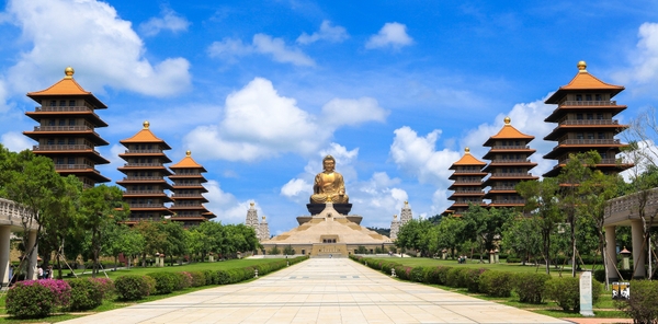 Theo chân khách Việt hành hương đến "kinh đô Phật giáo" Đài Loan
