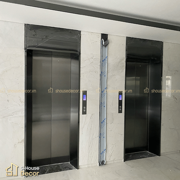inox-op-khung-bao-ban-rong-tai-ham-long
