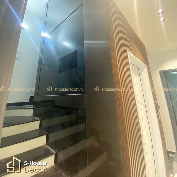 op-inox-thang-may-kinh-shousedecor-03
