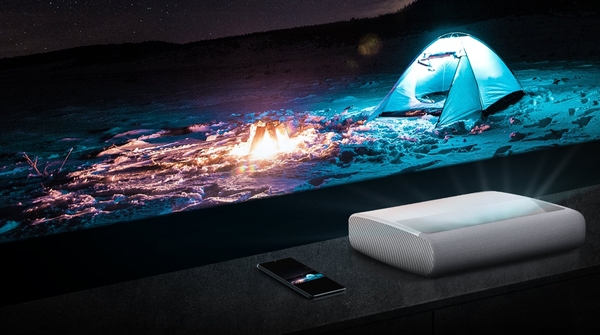 Máy chiếu siêu gần công nghệ Smart TV 4K UHD 120" The Premiere LSP7T  (LSP7TKA)