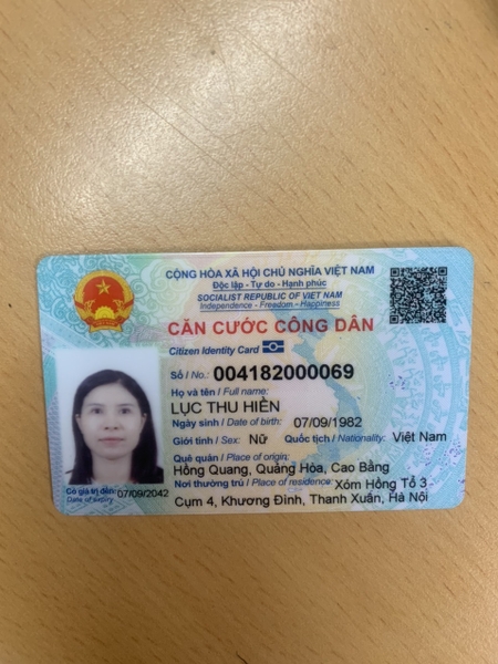 Tủ Chăm Sóc Quần Áo Thông Minh Samsung DF10A9500CG/SV