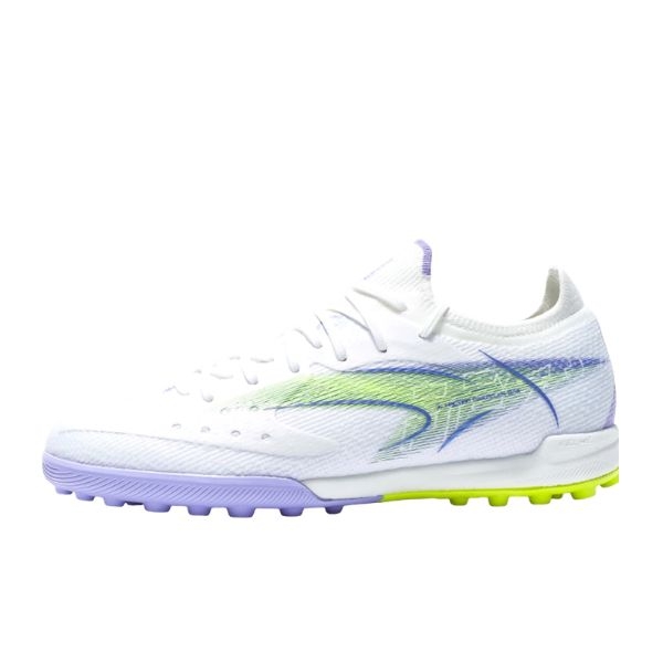Giày Bóng Đá Kelme Flash 6.04 TF 8621ZX1406 -Trắng