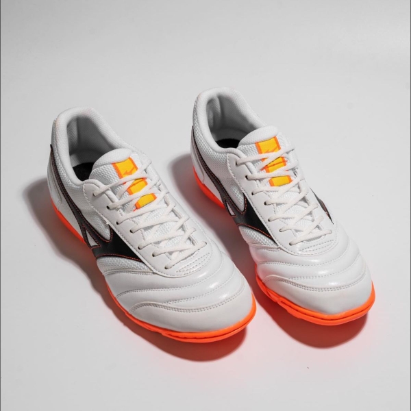Mizuno MRL Sala Club TF - Trắng/ Đen