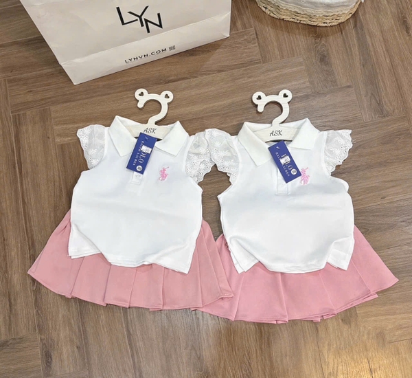 set-polo-theu-nguc-chan-vay-hong-h25030408