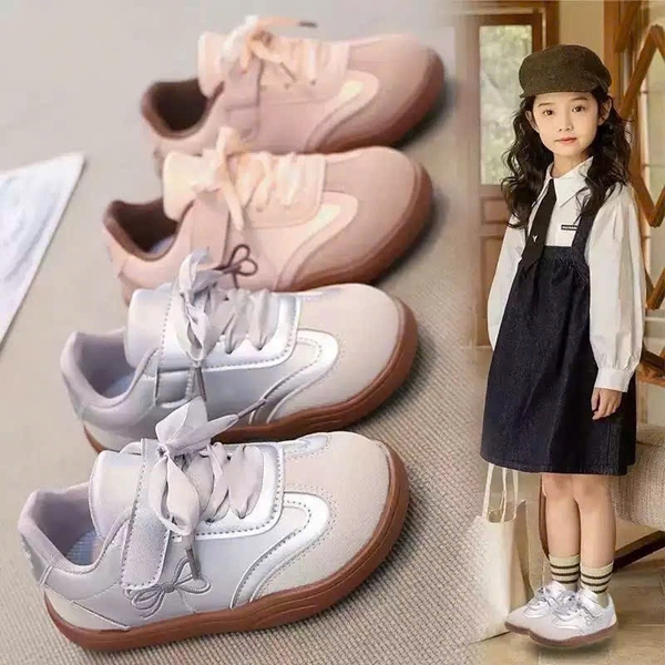 giay-sneaker-dinh-no-bg-t26072304