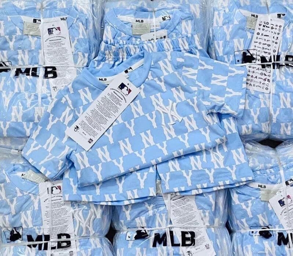 bo-ny-cho-be-trai-c23030215