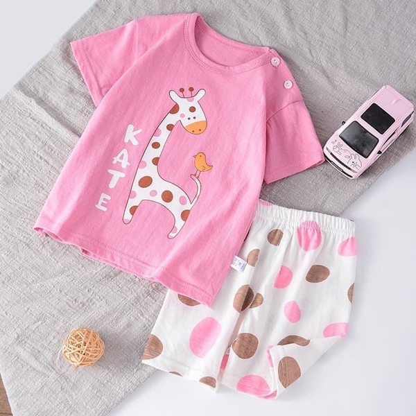 bo-cuc-lech-be-mau-15-27-c23040309