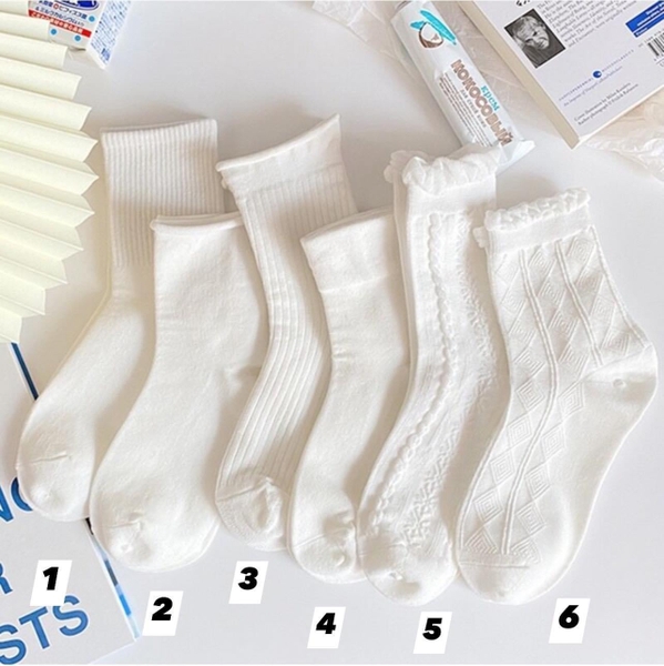 set-10-doi-tat-trang-lolita-cho-ban-di-mua-he-h23040910