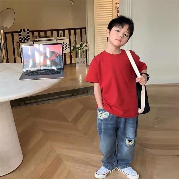 ao-phong-tron-cho-be-size-dai-mau-10-14-v23041411